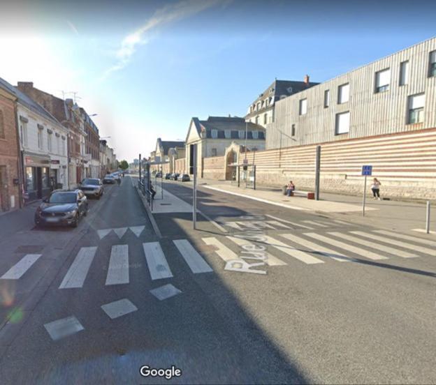 Superbe Studio Hyper Centre Tout Équipé Wifi Netflix 2Pers Amiens Esterno foto